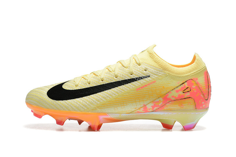 Nike Phantom FG Firm Ground Soccer Cleats