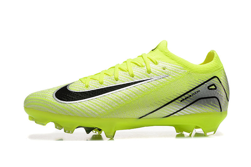 Nike Phantom FG Firm Ground Soccer Cleats