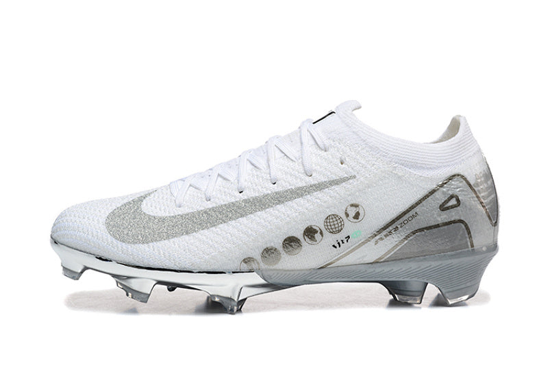 Nike Phantom FG Firm Ground Soccer Cleats