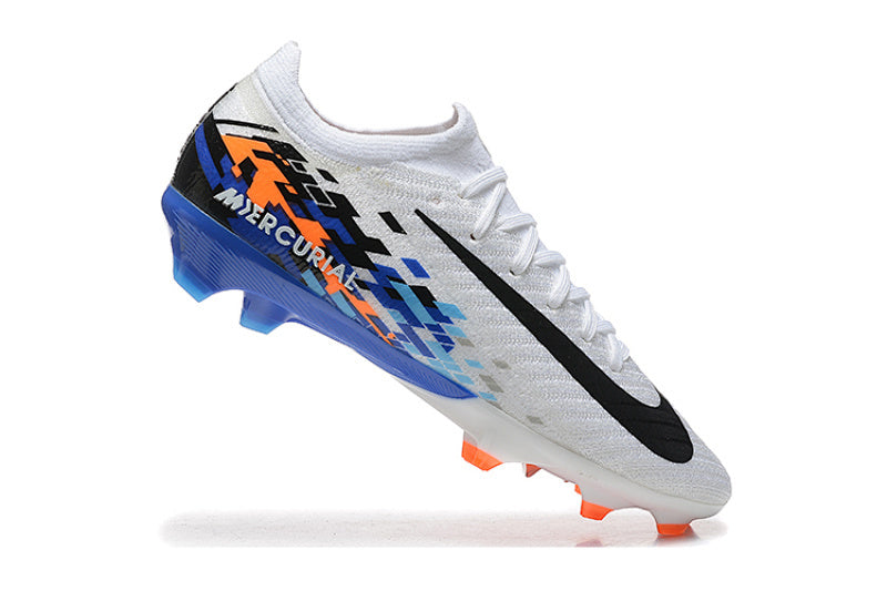 Nike Phantom FG Firm Ground Soccer Cleats