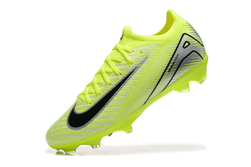 Nike Phantom FG Firm Ground Soccer Cleats