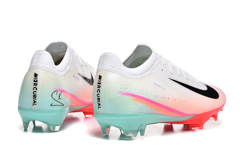 Nike Phantom FG Firm Ground Soccer Cleats