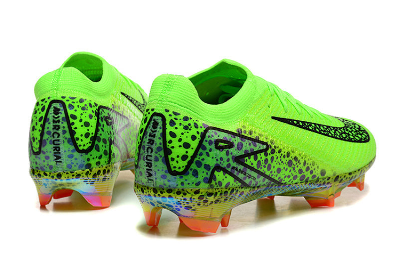 Nike Phantom FG Firm Ground Soccer Cleats