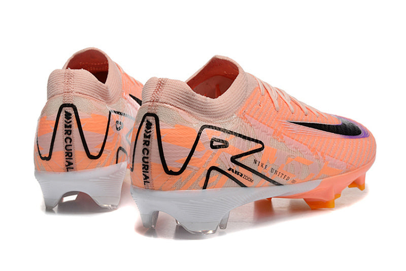 Nike Phantom FG Firm Ground Soccer Cleats