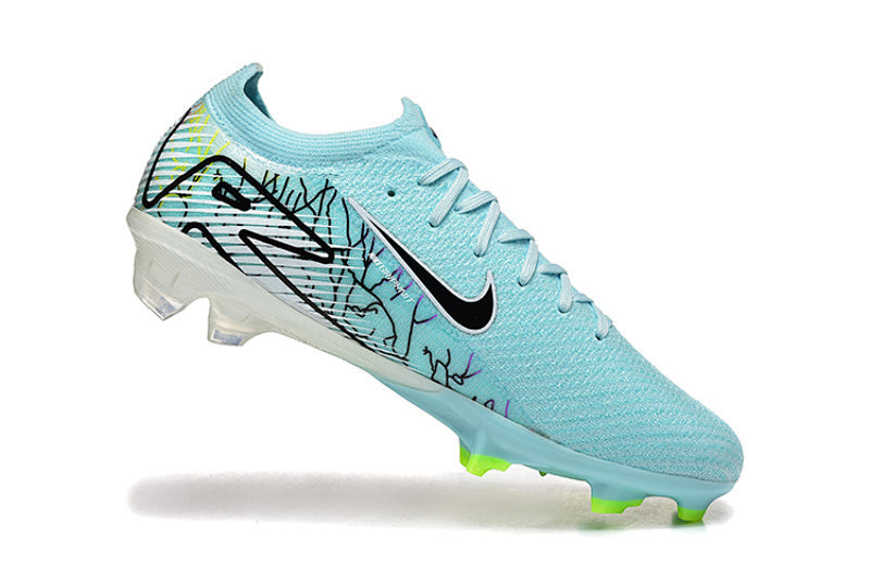Nike Phantom FG Firm Ground Soccer Cleats
