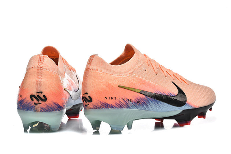 Nike Phantom FG Firm Ground Soccer Cleats