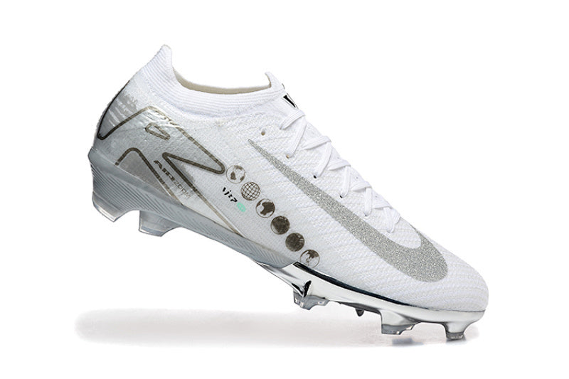 Nike Phantom FG Firm Ground Soccer Cleats