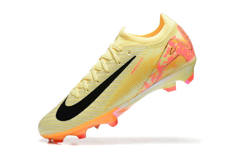 Nike Phantom FG Firm Ground Soccer Cleats