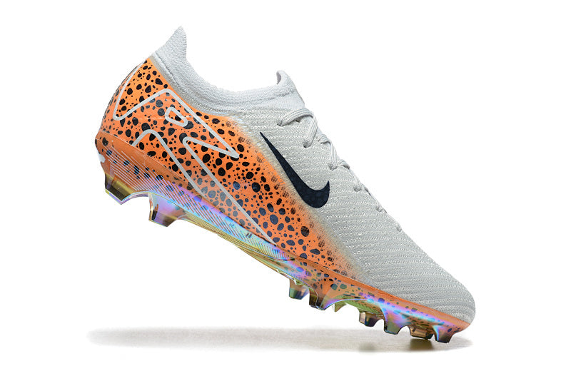 Nike Phantom FG Firm Ground Soccer Cleats
