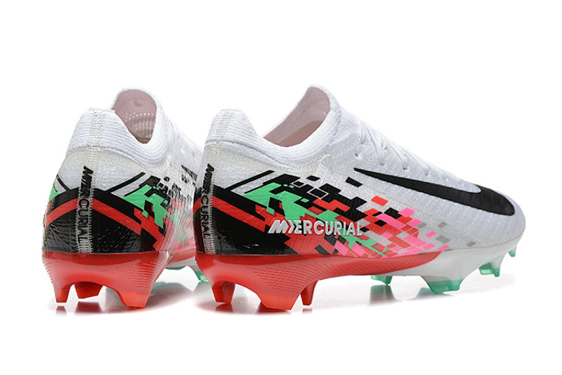 Nike Phantom FG Firm Ground Soccer Cleats