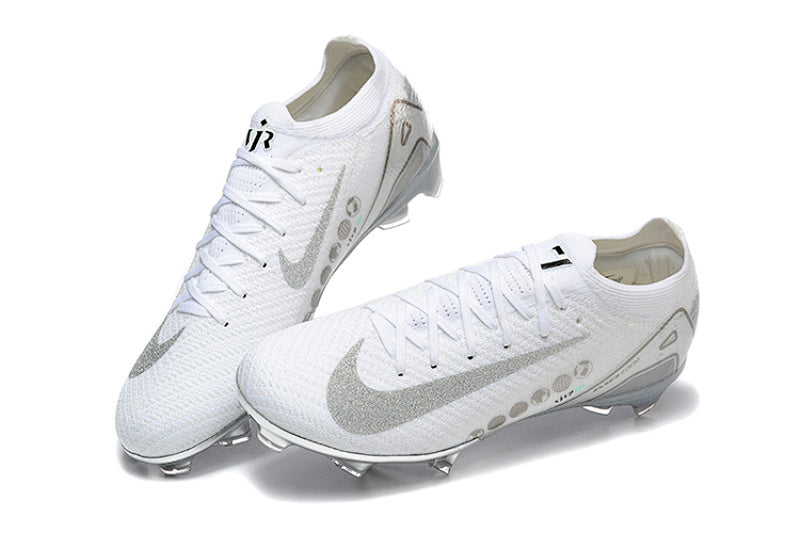 Nike Phantom FG Firm Ground Soccer Cleats