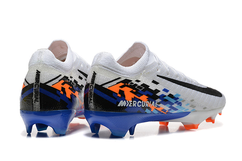Nike Phantom FG Firm Ground Soccer Cleats