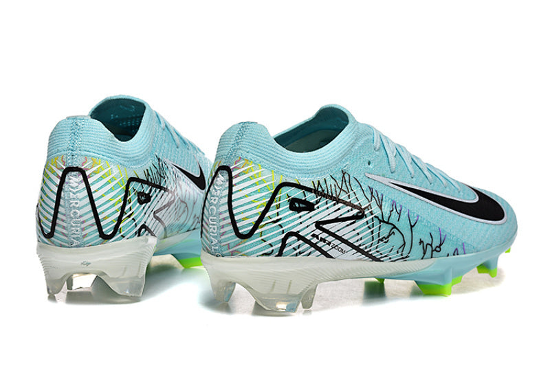 Nike Phantom FG Firm Ground Soccer Cleats