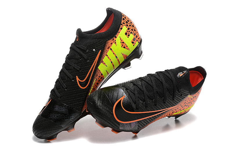 Nike Phantom FG Firm Ground Soccer Cleats