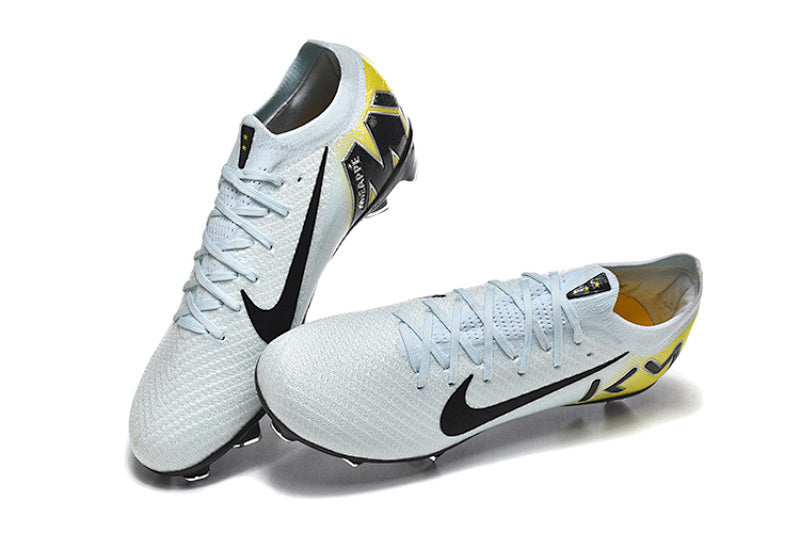 Nike Phantom FG Firm Ground Soccer Cleats