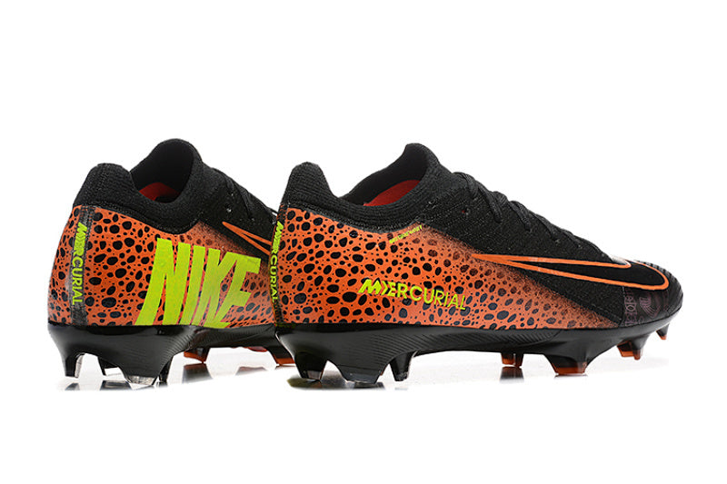 Nike Phantom FG Firm Ground Soccer Cleats
