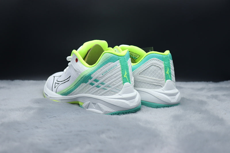 Mizuno Wave Claw 3 Badminton Shoes