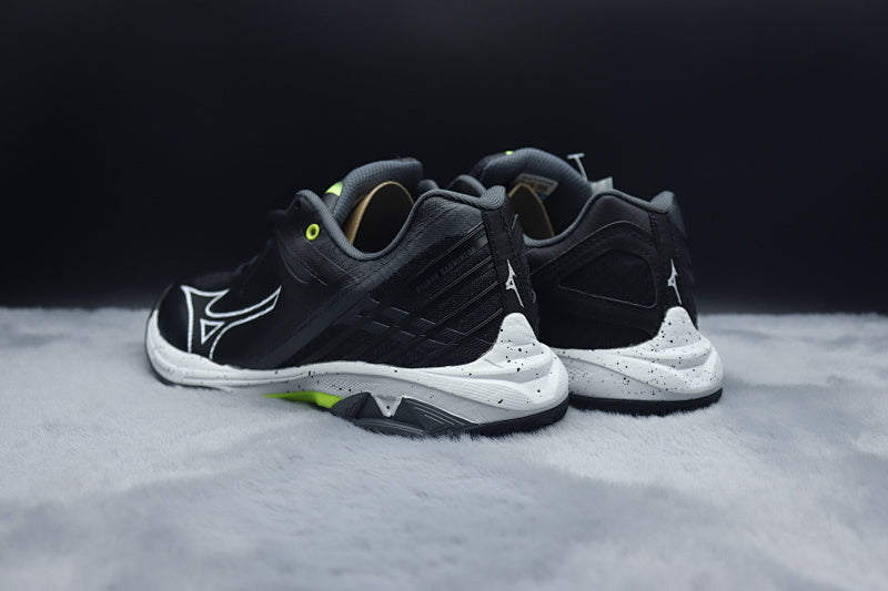 Mizuno Wave Claw 3 Badminton Shoes