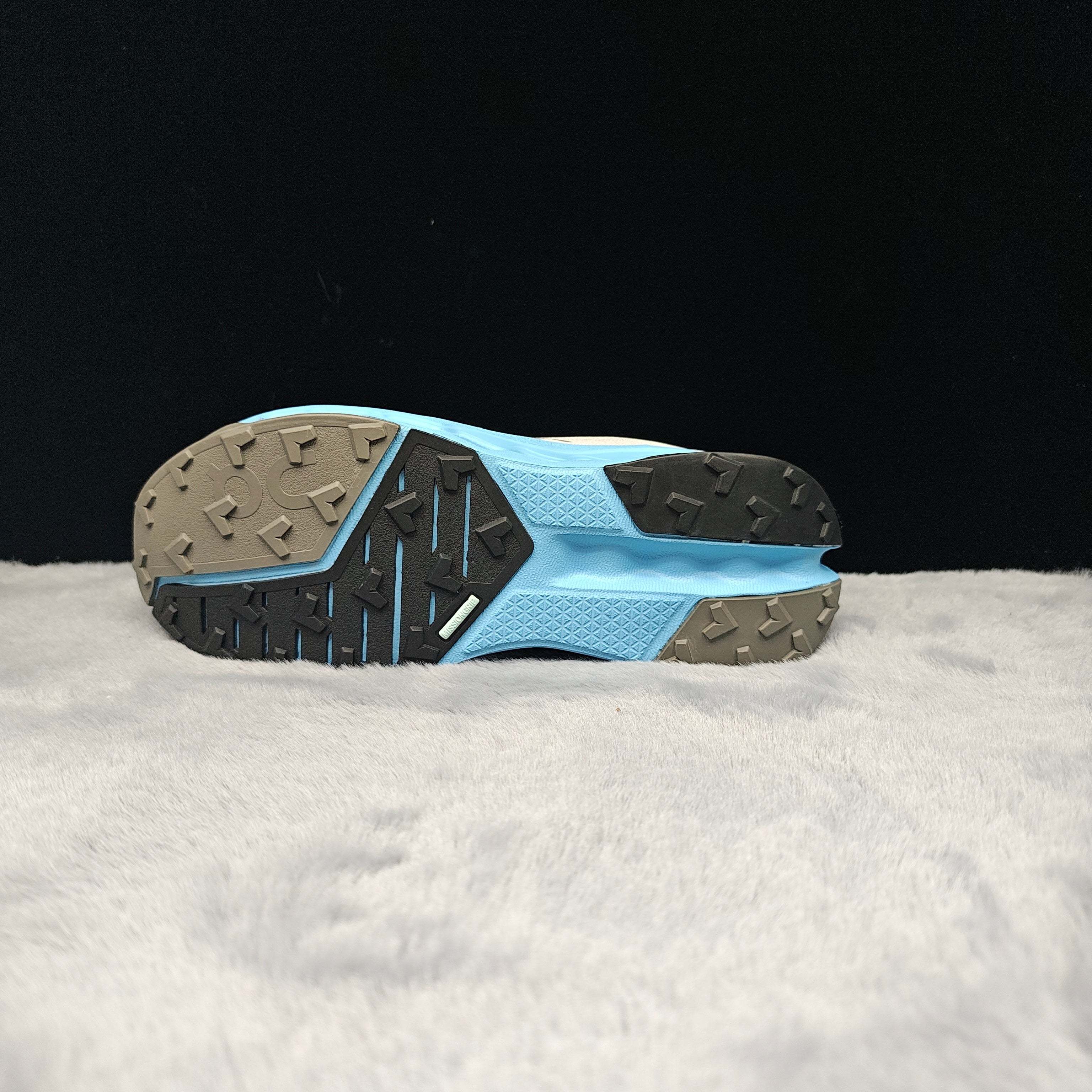 ON Cloudsurfer Trail 2 | Lightweight Trail Running Shoes for All-Terrain