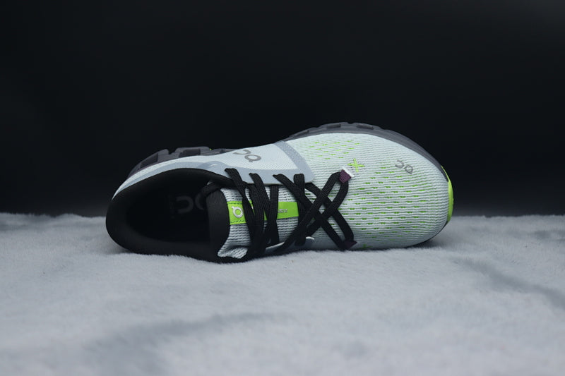 ON Cloud 4 | Lightweight Everyday Running Shoes