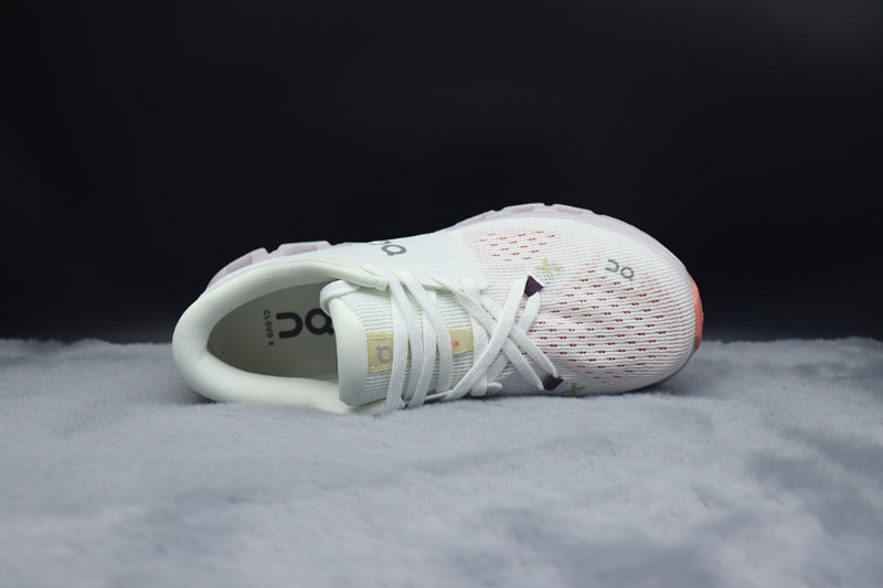 ON Cloud 4 | Lightweight Everyday Running Shoes