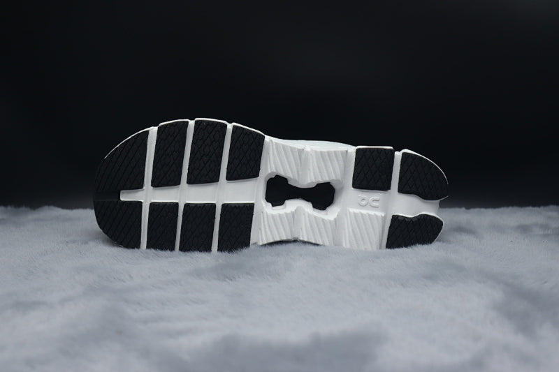 ON Cloud 4 | Lightweight Everyday Running Shoes