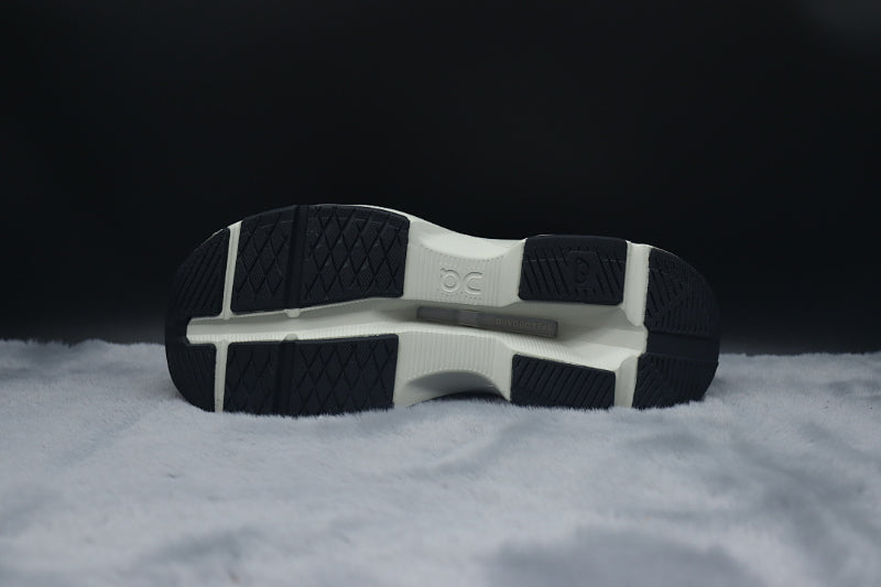 ON Cloudpulse | Retro-Inspired Lifestyle Sneakers