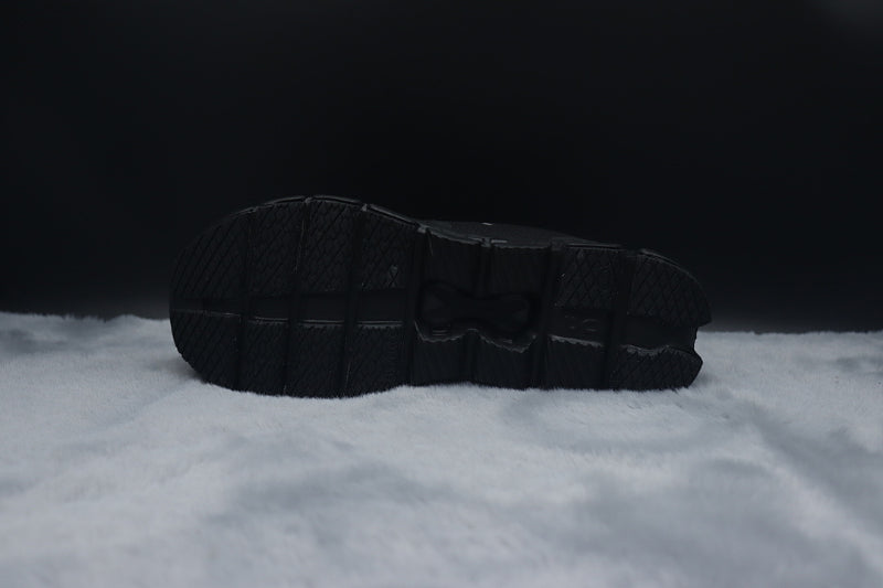 ON Cloud 4 | Lightweight Everyday Running Shoes