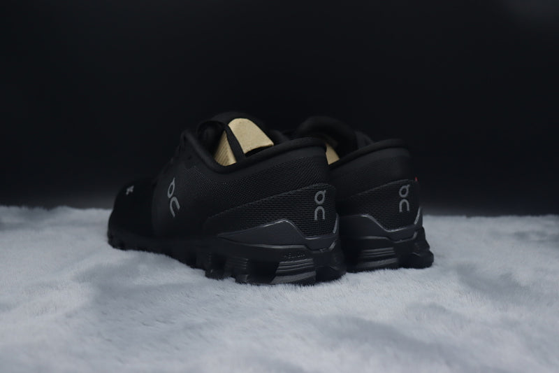 ON Cloud 4 | Lightweight Everyday Running Shoes