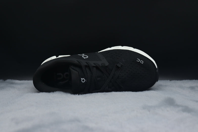 ON Cloud 4 | Lightweight Everyday Running Shoes