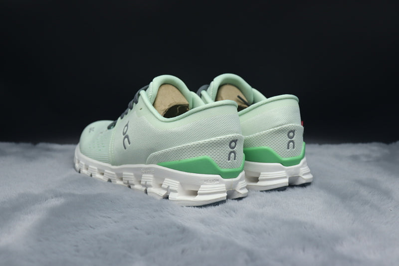 ON Cloud 4 | Lightweight Everyday Running Shoes