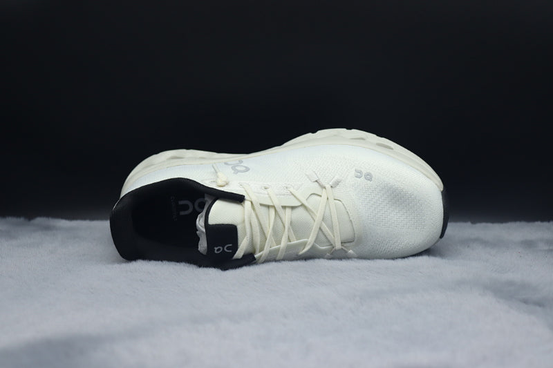 ON Cloudtilt – Tilted Sole Lifestyle Sneakers