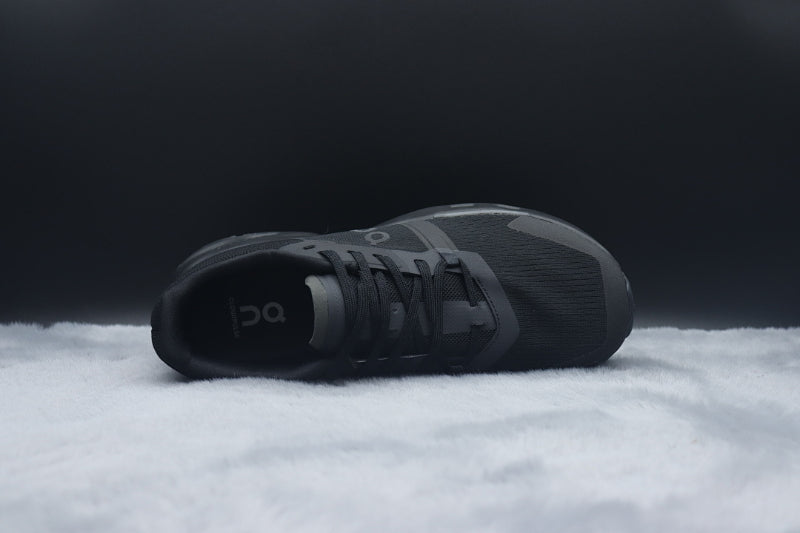 ON Cloudpulse | Retro-Inspired Lifestyle Sneakers