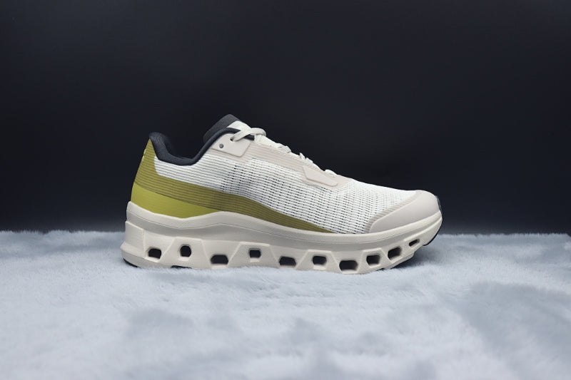 ON Cloudmonster Hyper – High-Energy Running Shoes