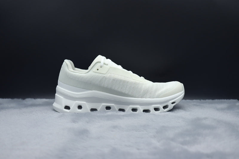 ON Cloudmonster Hyper – High-Energy Running Shoes