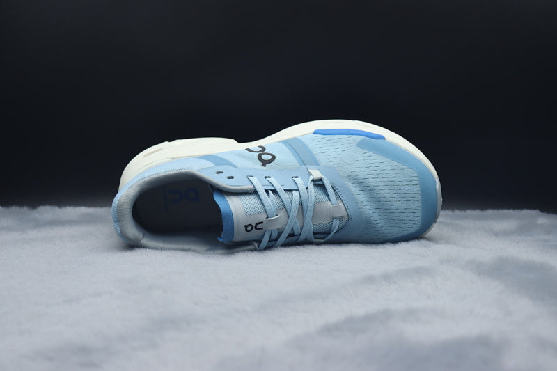 ON Cloudpulse | Retro-Inspired Lifestyle Sneakers