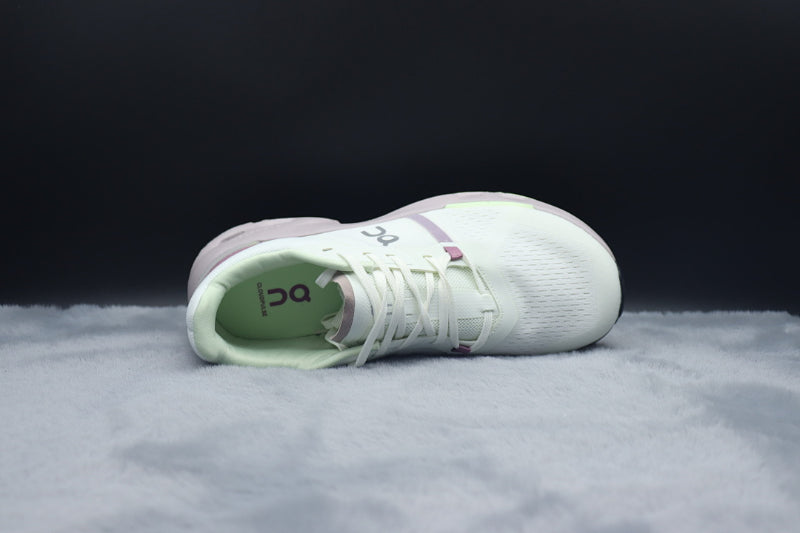 ON Cloudpulse | Retro-Inspired Lifestyle Sneakers