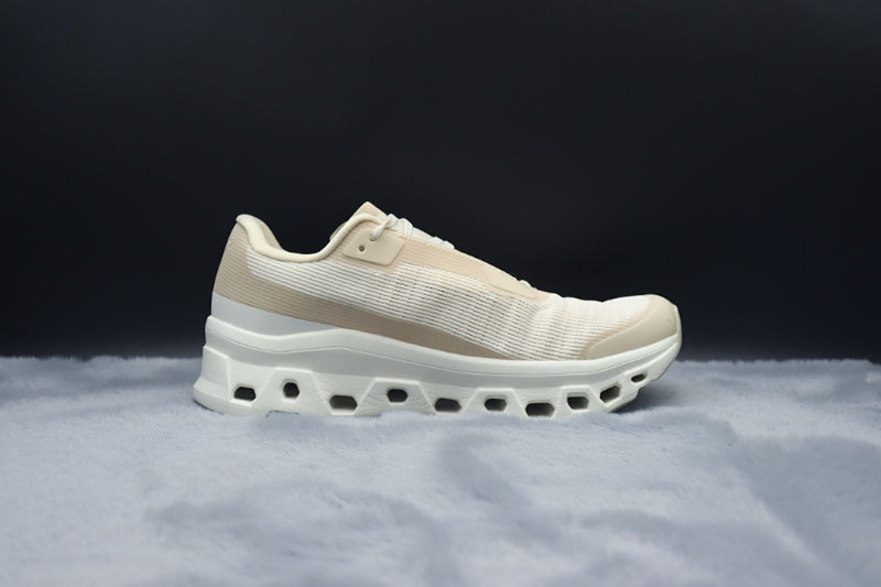 ON Cloudmonster Hyper – High-Energy Running Shoes
