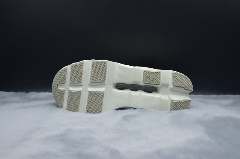 ON Cloudmonster Hyper – High-Energy Running Shoes