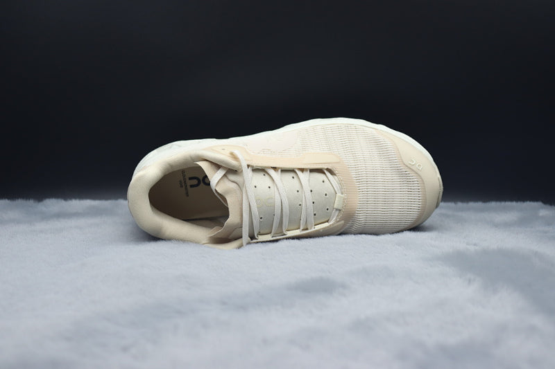 ON Cloudmonster Hyper – High-Energy Running Shoes