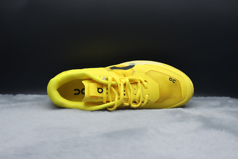 ON THE ROGER Pro 2 – Premium Tennis-Inspired Performance Sneaker