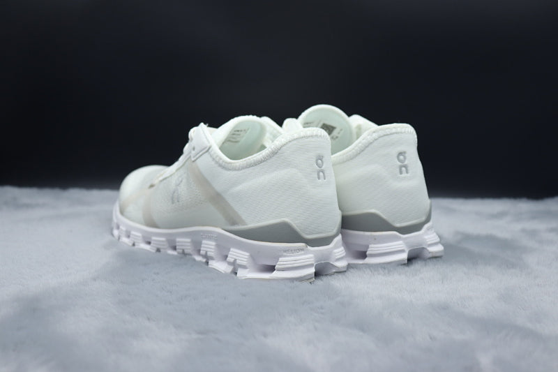 ON Cloud 4 | Lightweight Everyday Running Shoes