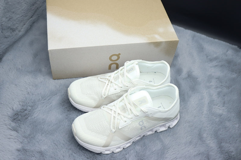 ON Cloud 4 | Lightweight Everyday Running Shoes