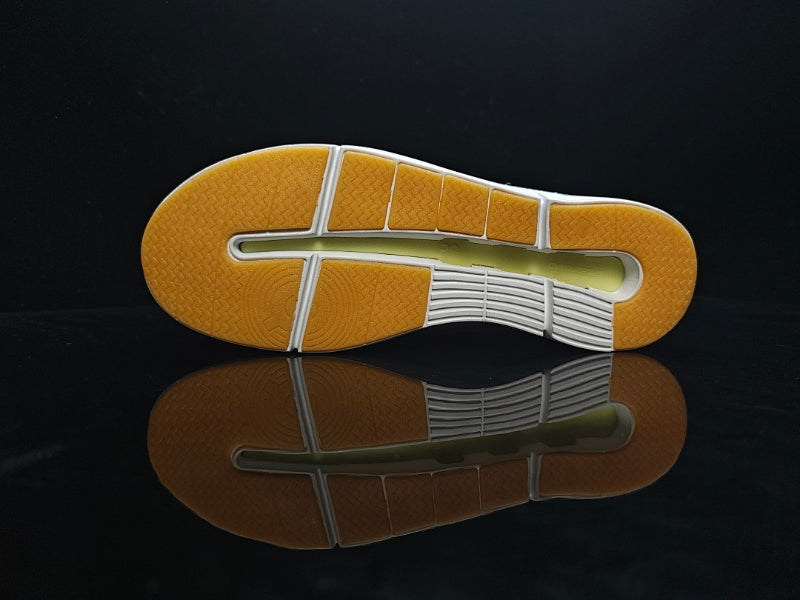 ON THE ROGER – Roger Federer x ON Running Signature Sneaker