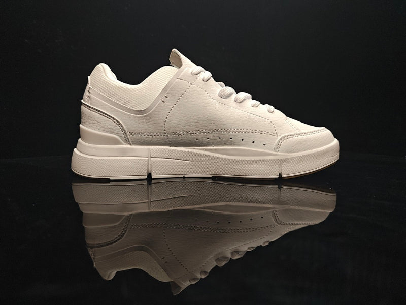 ON THE ROGER – Roger Federer x ON Running Signature Sneaker
