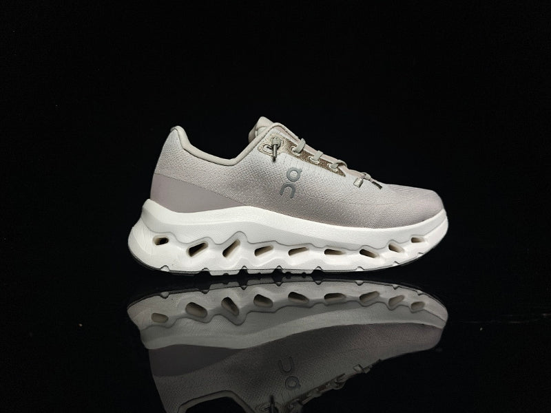 ON Cloudtilt – Tilted Sole Lifestyle Sneakers