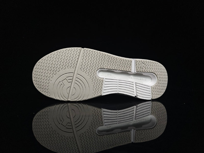 ON THE ROGER – Roger Federer x ON Running Signature Sneaker