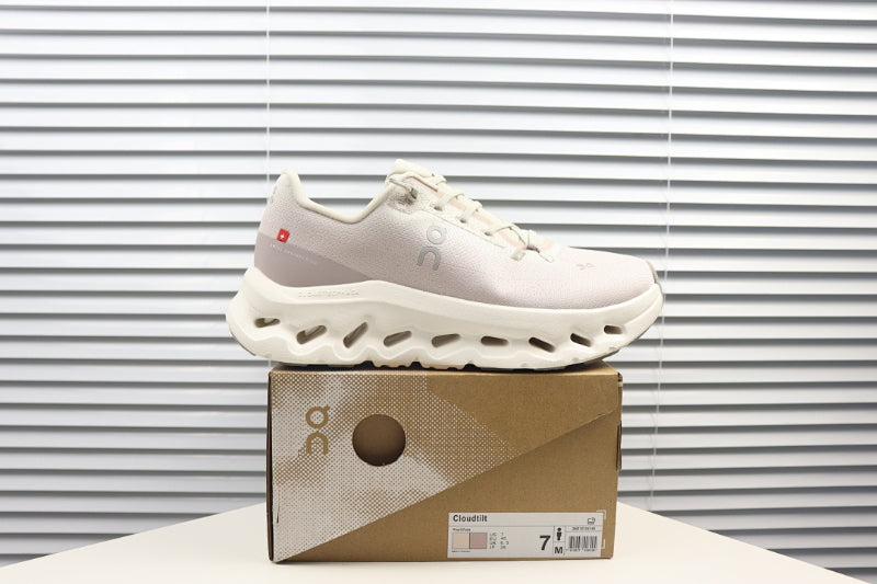 ON Cloudtilt – Tilted Sole Lifestyle Sneakers