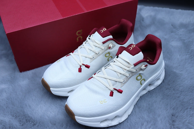 ON Cloudtilt – Tilted Sole Lifestyle Sneakers