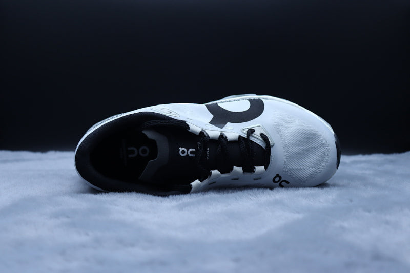 ON Cloudmonster Hyper – High-Energy Running Shoes